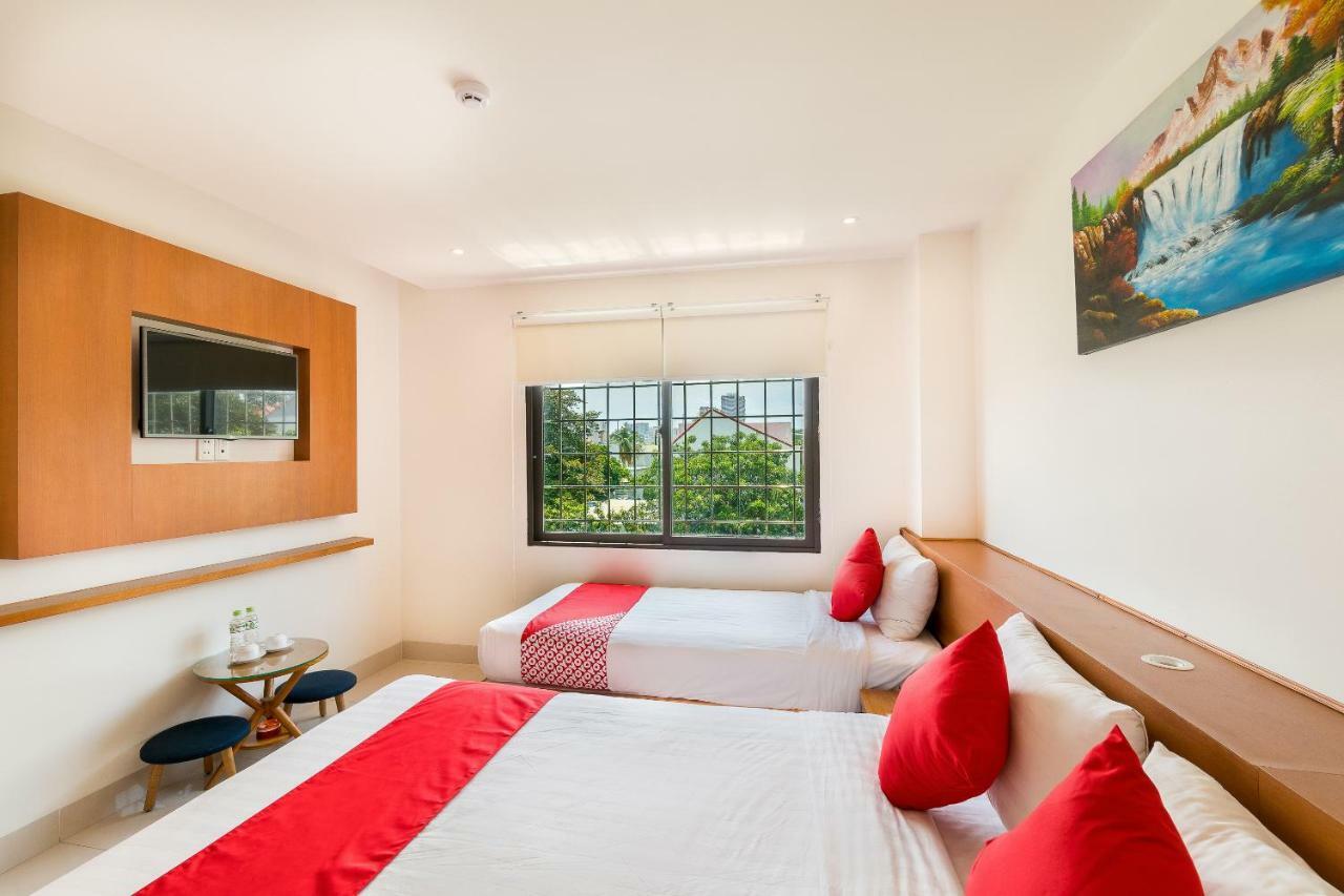 Oyo 284 Diamond Hotel Da Nang Bagian luar foto
